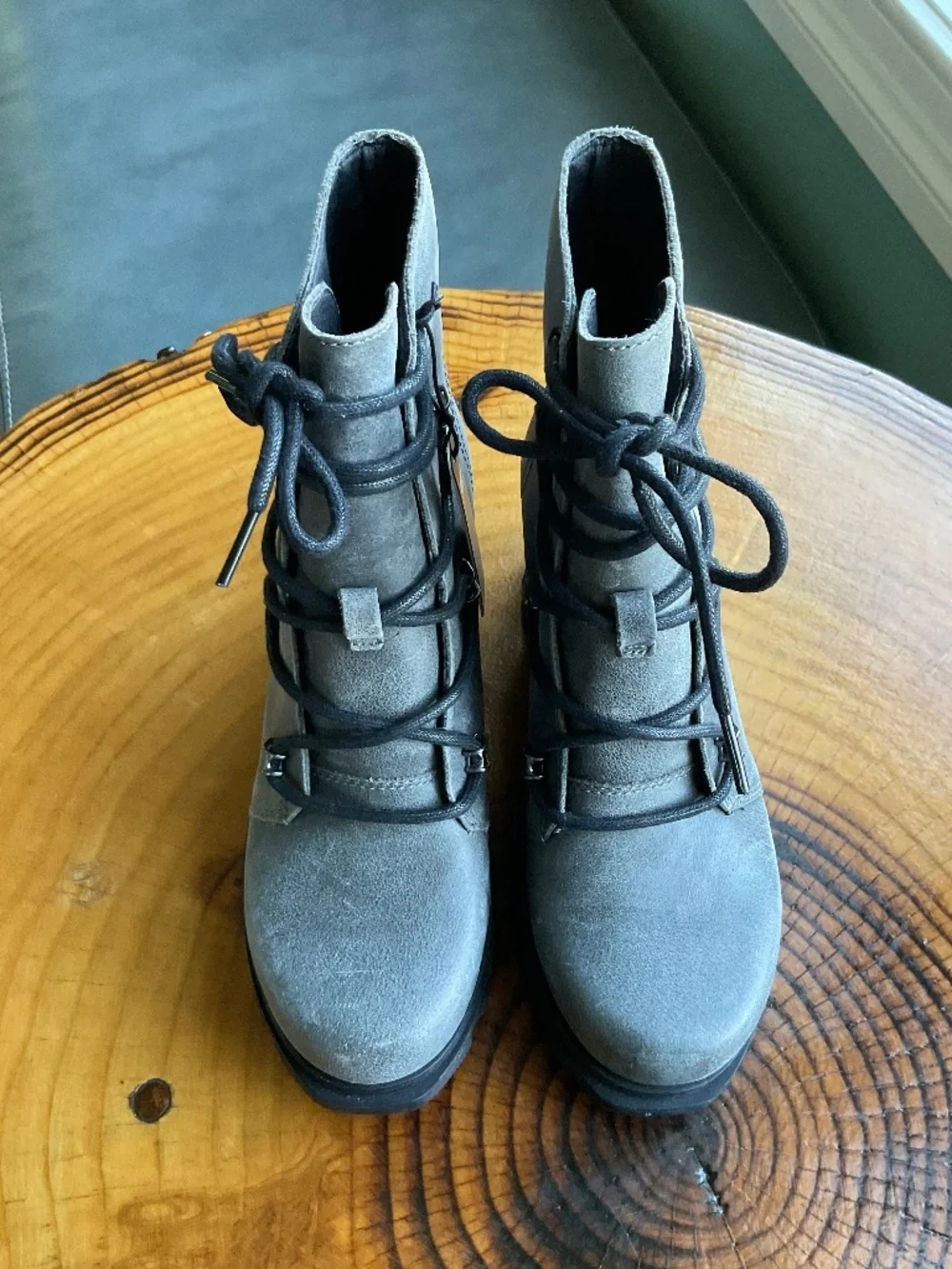 New SOREL Joan of Arctic III Waterproof Lace-Up Wedge Boot US 6.5 Lug Sole